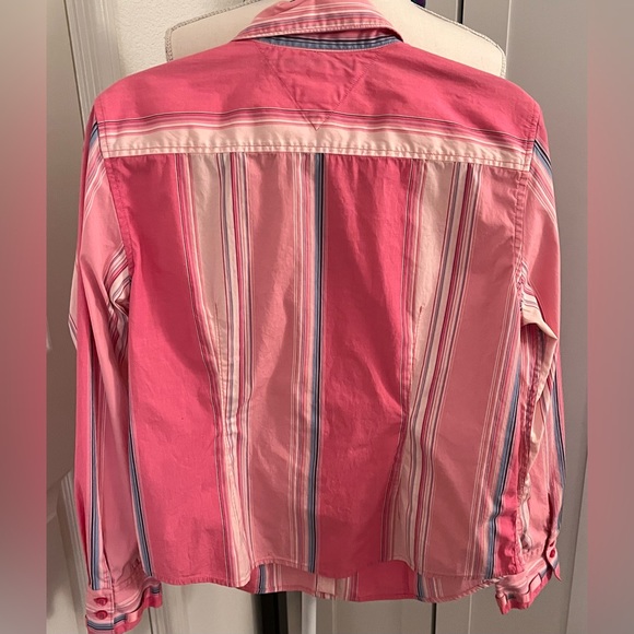 Tommy Hilfiger Shirt Womens size XL Armpit to armpit 21” - Picture 2 of 6